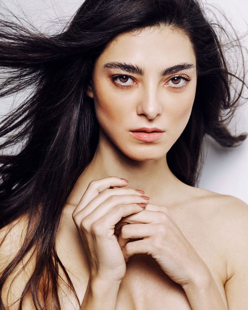 NAIARA PORTO